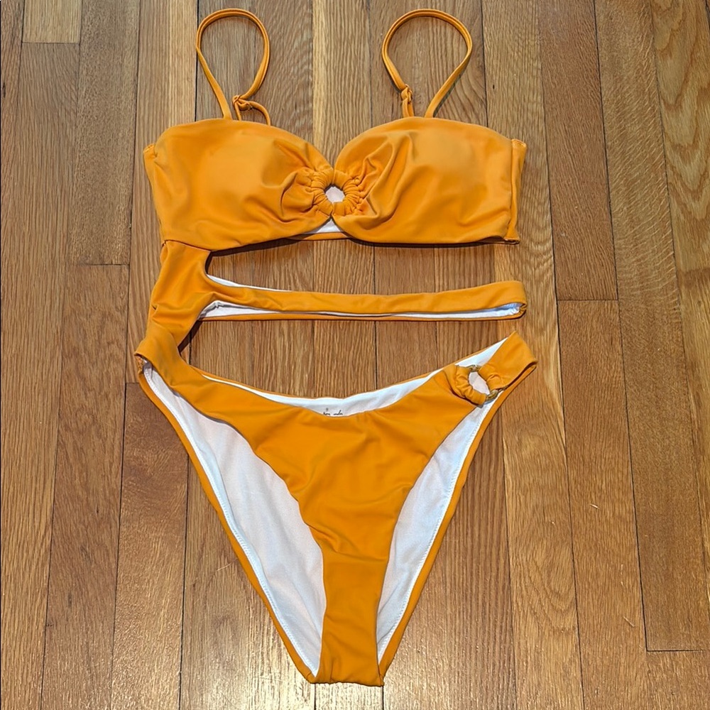 NWT Out from Under Abalone yellow / orange adjustable strap monokini